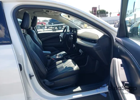 2022 Ford Mustang Mach-E California Route 1 from USA, damaged, VIN 3FMTK2SU8NMA57792